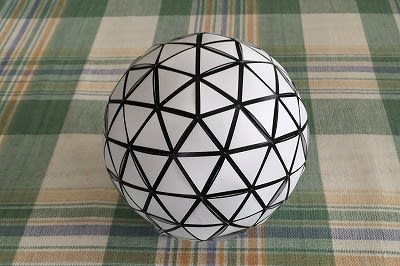 ジオデシックドーム Geodesic Dome を紙の帯で編んでみましたpart4 レーダードームのような3vです 日だまりのエクセルと蝉しぐれ