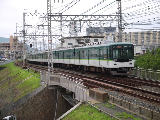 京阪9000系急行