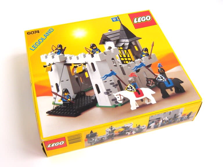 ☆ LEGO 6074【Black Falcon's Fortress】（和名:王子さまのお城）を作 