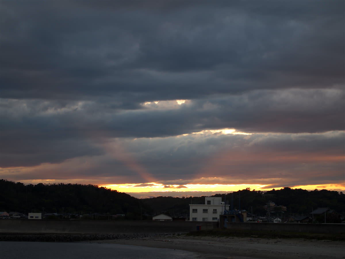 今日の夕焼けの画像