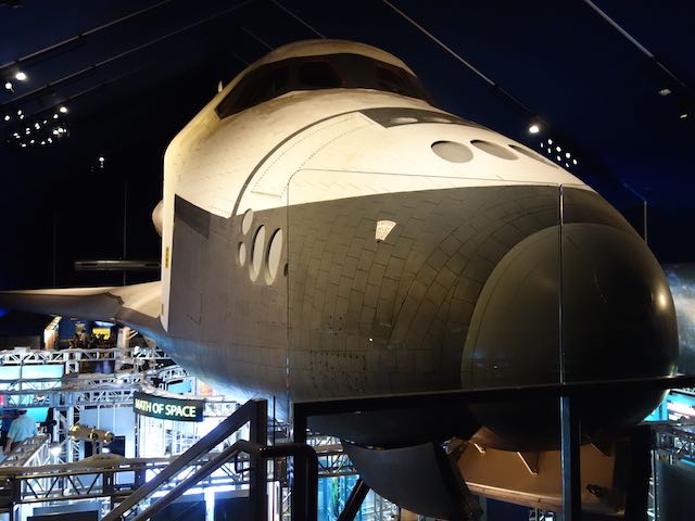 スペースシャトル エンタープライズ イントレピッド航空宇宙博物館 ネイビーブルーに恋をして