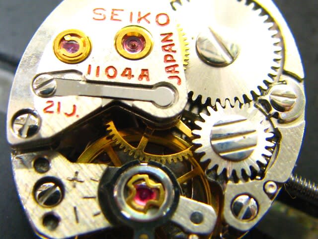 超人気 モバードの手巻き、分解掃除済みです。 腕時計(アナログ) - www