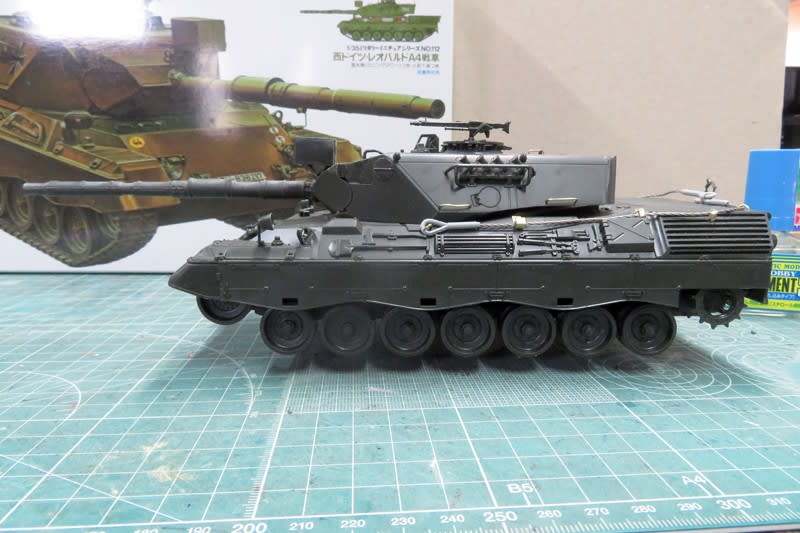 LEOPARD 1 A4 1/35 タミヤ #4 組立終了 - はじめの戦車模型づくり LEOPARD 1 A4 1/35 タミヤ #4 組立終了 - はじめの戦車模型づくり