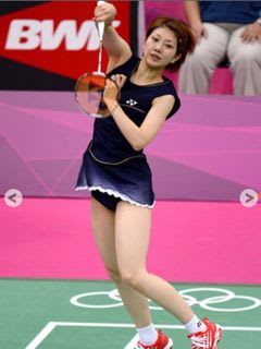 日本女子バドミントンのユニフォームが 今大会で最も短いスカートの可能性 と アモーレ カンターレ マンジャーレ