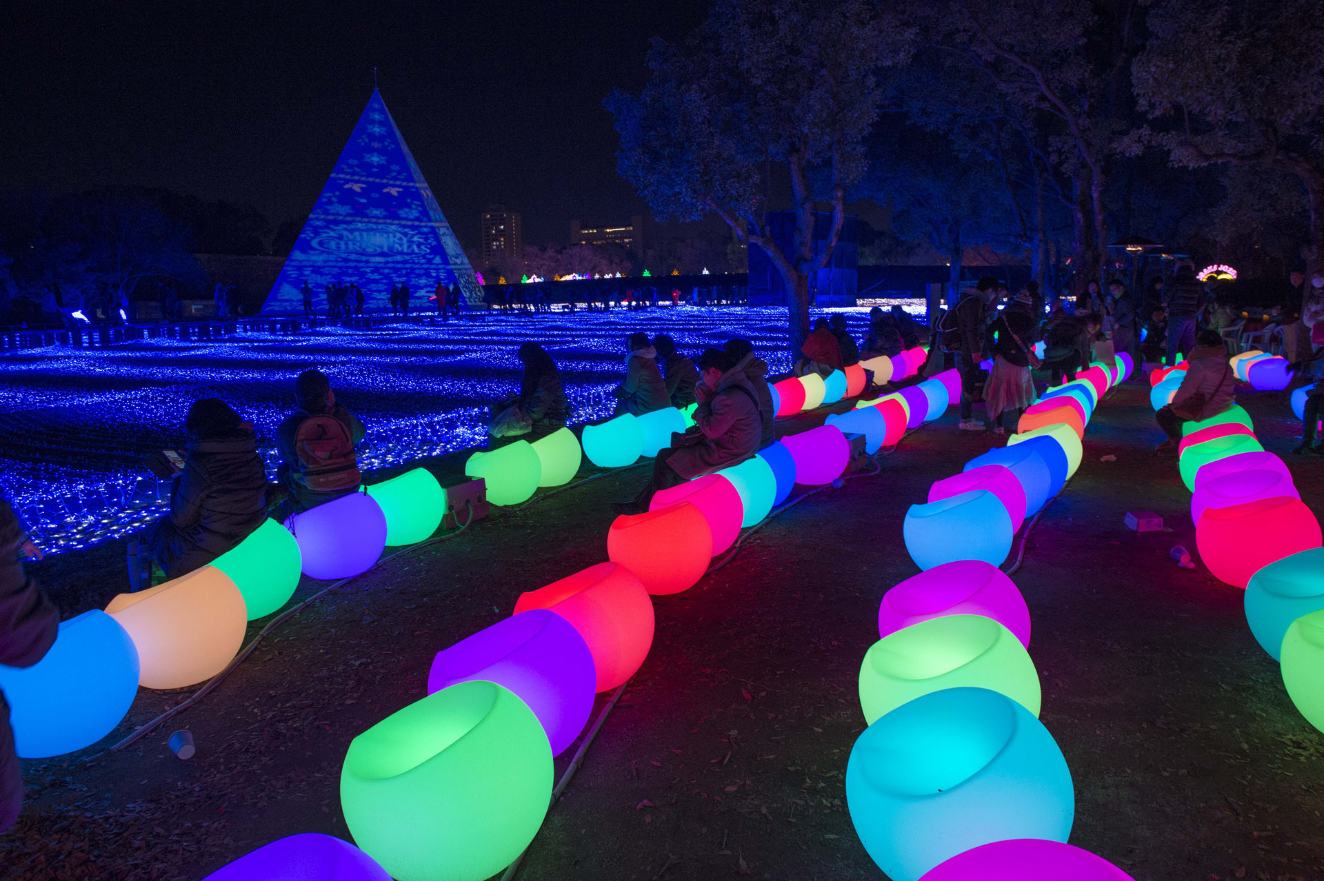 大阪城イルミネーション カフェエリア 田舎人の いつも写真と