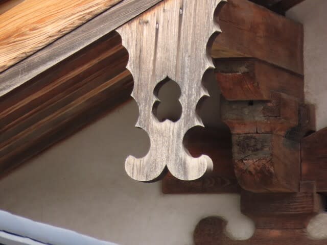 東寺 慶賀門 南側 拝懸魚と降懸魚