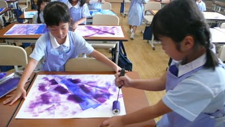 絵の具遊び 1年生 福岡雙葉小学校図画工作科blog ふたばアート