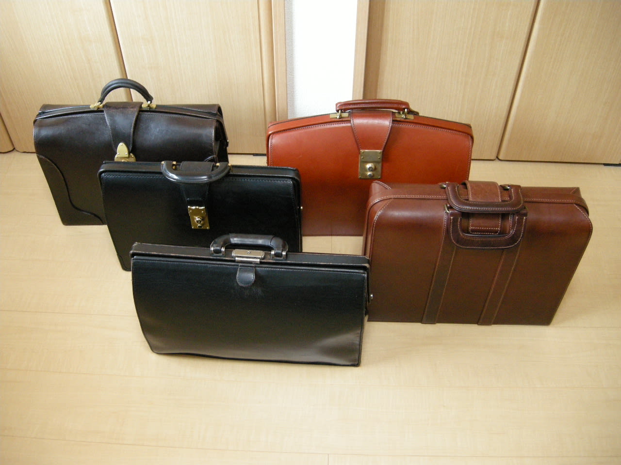 美品! Lloyd's ロイズ ラゲッジ 英国製 イングランド製 ダレスバッグ