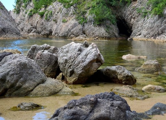美しい海 鴨ヶ磯海岸 17 08 03 Hasyan の 旅の散歩道