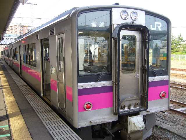 701系青森駅