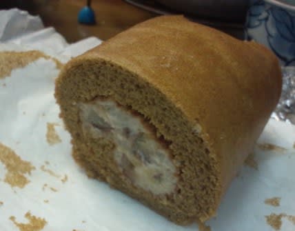 栗のロールケーキとアロマティカス My Rosemary Days 栗のロールケーキとアロマティカス My Rosemary Days