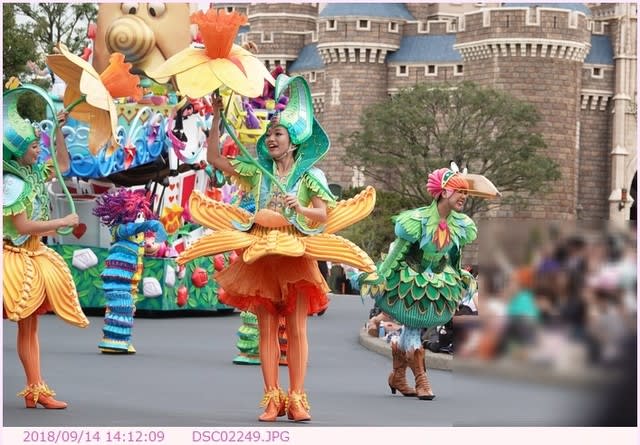 ドリーミング アップ ダンサー 不思議の国のアリスの仲間のダンサー 東京ディズニーランド 都内散歩 散歩と写真