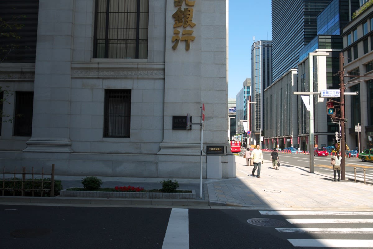 １０月の日本橋 半沢直樹 の東京中央銀行本店のロケ地 三井本館 ｐａｒt２ 緑には 東京しかない