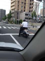 バイクに灰皿 武田建築設計室の昨日今日明日