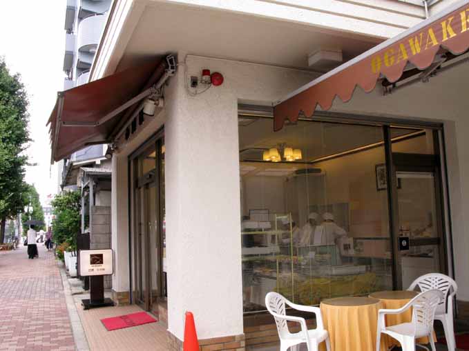 洋菓子店の小川軒