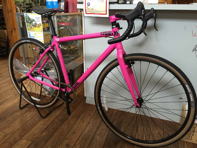 カッコカワイイ ピンクのバイク 超人気 おすすめ 小物アイテム 一挙ご紹介 新潟 長岡の自転車店 フィンズ ｆｉｎ ｓのなにしてが パート２