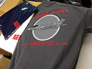 F-35A 航空自衛隊向け初号機「AX-1」初飛行記念Tシャツ(Lサイズ)