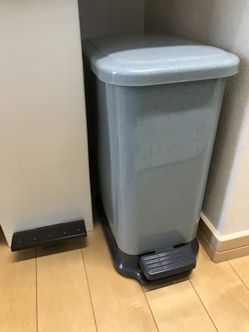 スーっと出てきて便利 スーっと出てきて便利