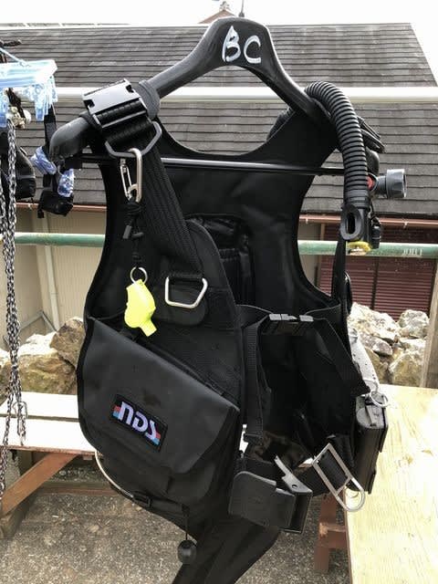 海外 正規品】 Fタイプ BCD NDS Sサイズ BC スキューバダイビング