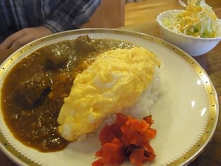飛騨牛オムレツカレー