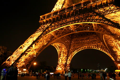 フランス パリ エッフェル塔　ライトアップ