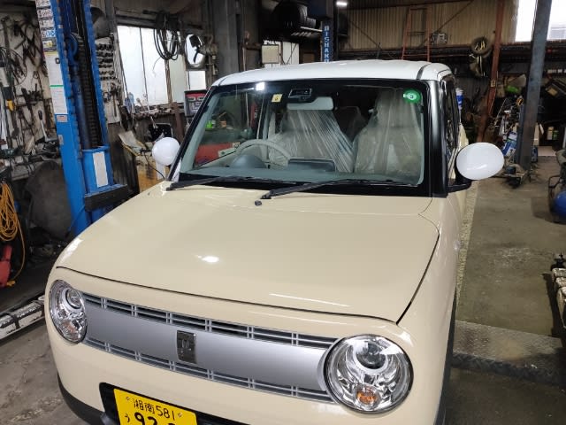 ツートンカラーのラパン納車 有限会社 金目自動車 ツートンカラーのラパン納車 有限会社 金目自動車