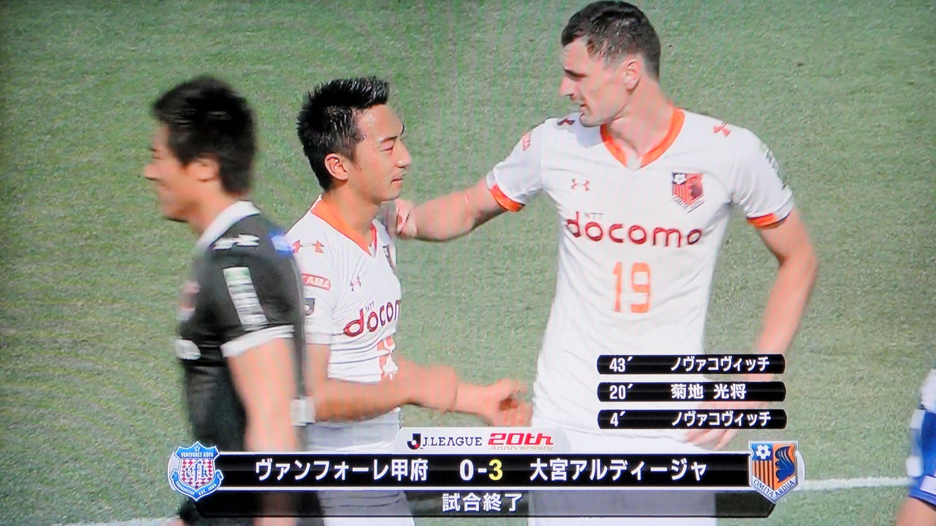 J1第13節 数的優位を活かしてヴァンフォーレ甲府に3 0で快勝 首位キープ 山梨中銀スタジアム セーチンズワールド J1第13節 数的優位を活かしてヴァンフォーレ甲府に3 0で快勝 首位キープ 山梨中銀スタジアム セーチンズワールド