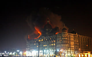 タージマハルホテルが燃えています 地味ログ東洋硬化 うろつき雑記