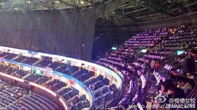 最低 W Pic 少女時代の中国イベント 空席にペンラ置いて満席偽装工作 P Q
