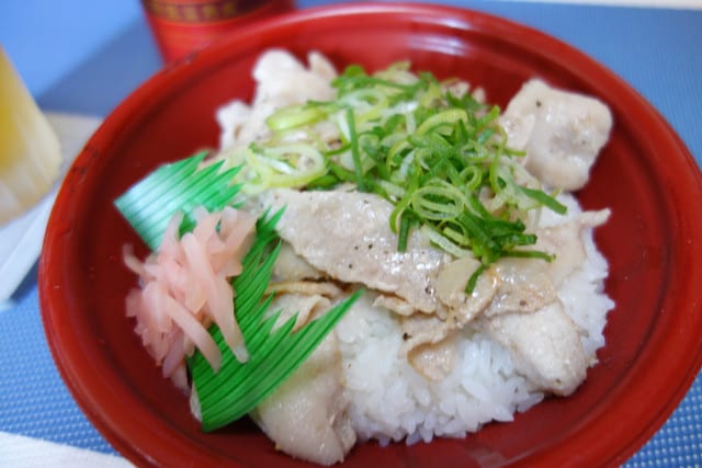 オリジン弁当 豚とろ丼 ローストガーリック塩ダレ うぃーく えんど２