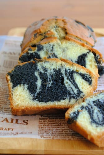 ホットケーキミックスで 黒ゴマのマーブルパウンドケーキ 四万十住人の 簡単料理ブログ