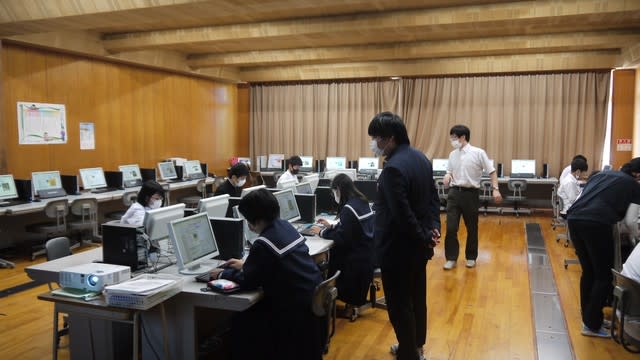 分散登校のようす - 緑丘中学校のお知らせ