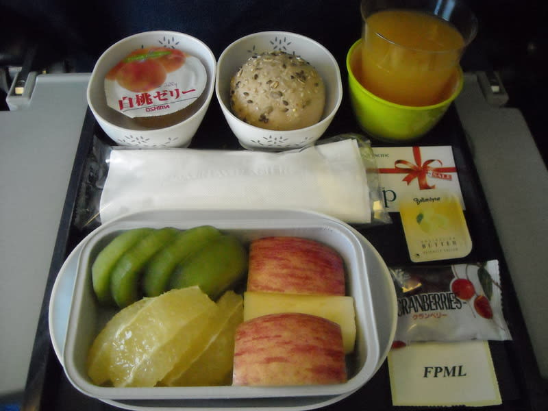 09年6月 キャセイパシフィック航空機内食 関西 香港 台北 関西 やまかづの気ままにマンゴー