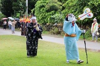 鳩間島豊年祭19 祭りの始まり 弥勒 ミルク の登場 八重山鳩間島 おじぃの独り言