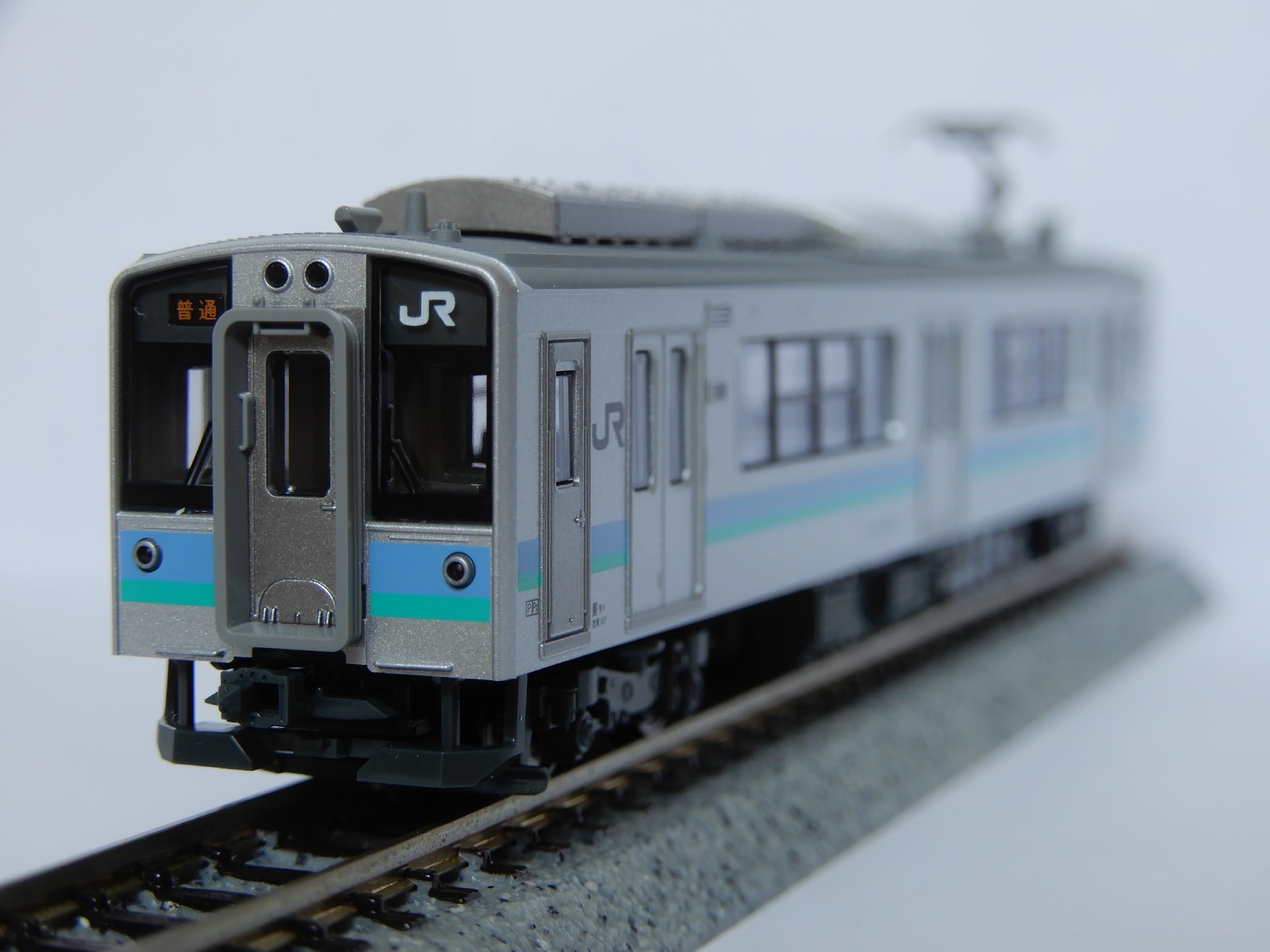 KATO E127系100番台(更新車・霜取りパンタ搭載) 2両セット 入線