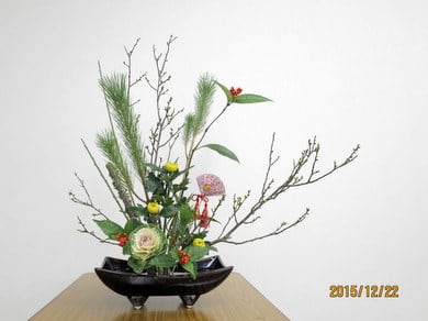正月花に 願いを込めて 池坊 花のあけちゃんブログ明田眞子 花の力は素晴らしい 広島で４０年 池坊いけばな教室 熱心な方々と楽しく生けてます
