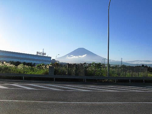 駒門（こまかど）ＰＡから富士山の眺め