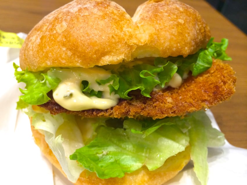 滋賀 大津 名神高速道路 大津サービスエリア 下り のびわ湖bassバーガー 西日本ハンバーガー協会 Nhk 公式ブログ 究極のハンバーガー を作ろう In関西