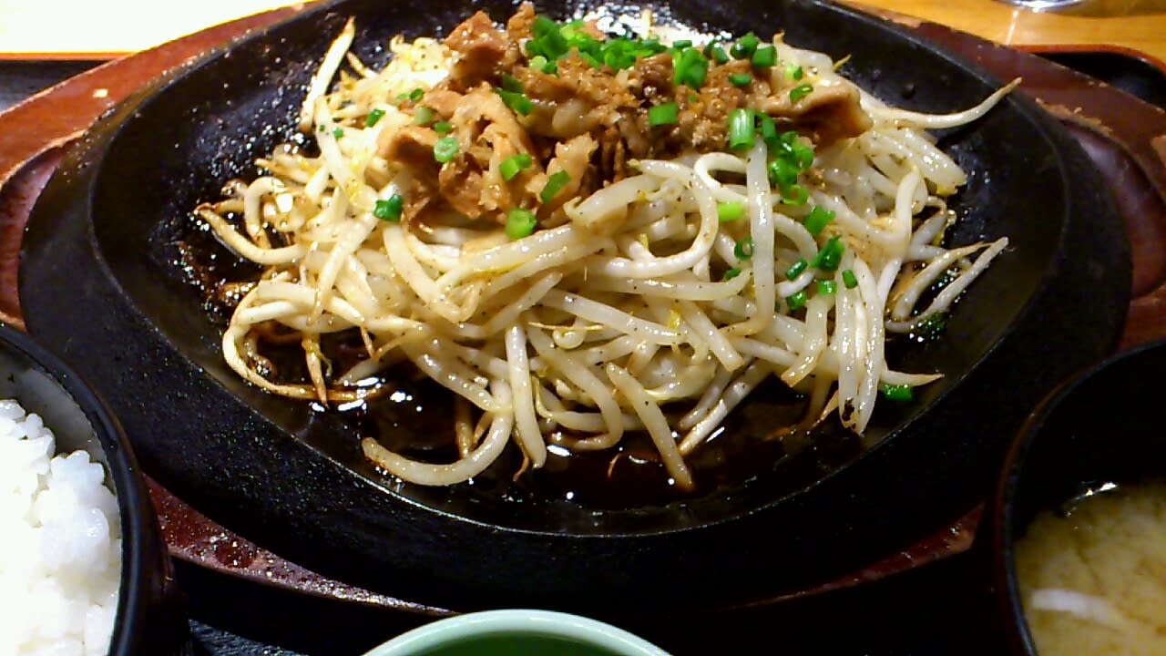 たっぷり野菜と豚の生姜焼き定食 天狗 品川 ワンコインランチ