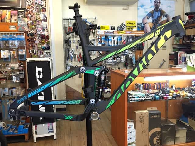 ダヴィンチ　トロイ　ＤＥＶＩＮＣＩ　ＴＲＯＹ　フレーム　タイヤ　コンポ　発送可能 ダヴィンチ トロイ DEVINCI TROY フレーム タイヤ