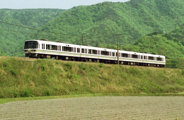 JR西日本221系電車 山陽本線編 - 線路はつづく