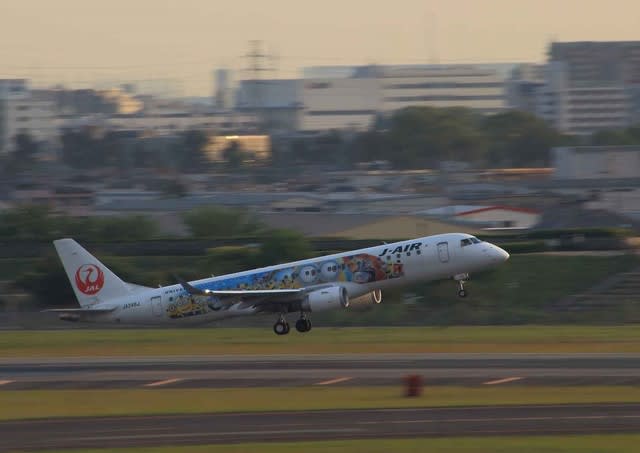 キャラクター飛行機がやって来た 大阪 関西国際空港 気ままな撮影紀行