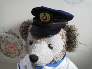 おまわりさんの 新しいお帽子ができました ダッフィー船長航海記 Captain Duffy