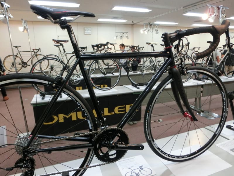 サマー ヌード 自転車