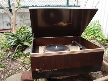 Record_player_1