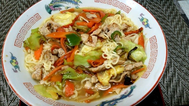 家御飯:ワンタンメン