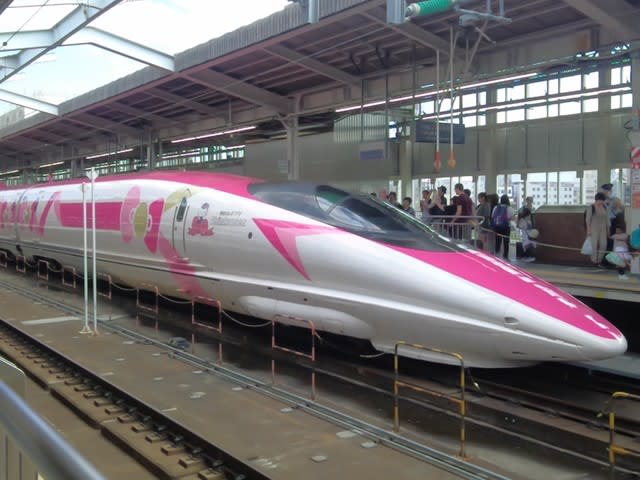 見た キティちゃん列車 りんころりん 野村倫子のブログ