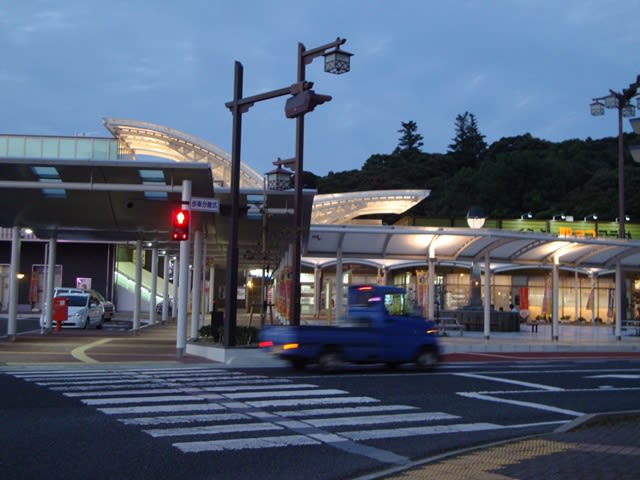 JR西日本山陰本線　倉吉駅は　特急「スーパーはくと」の始発駅です
