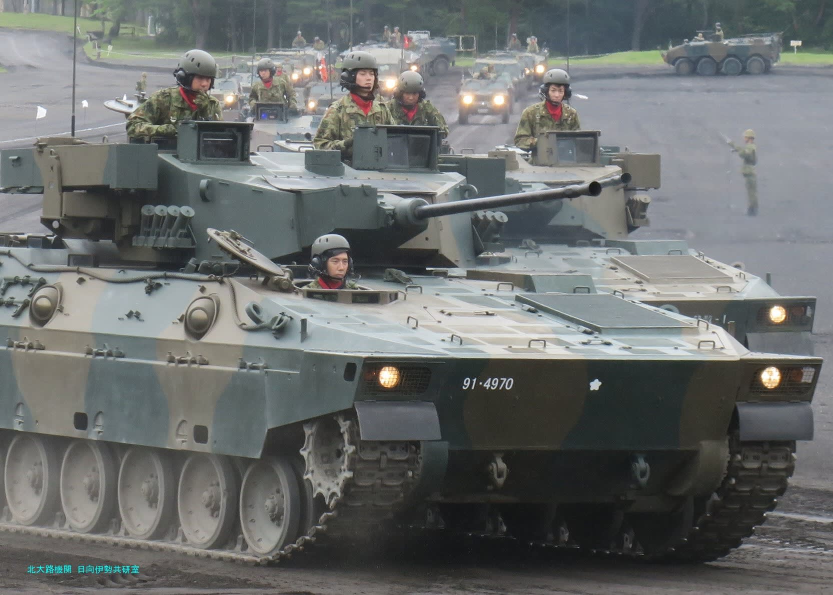 装軌装甲共通車両 式装甲戦闘車後継 装備実験隊が試験 1 近接戦闘車開発中止から十年 北大路機関