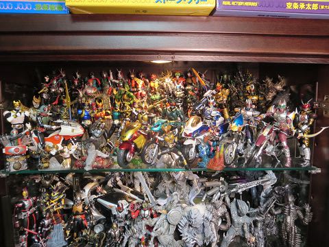 ワンピースフィギュアもう置くとこないよね 笑 我が家のフィギュアケース 南国の遊び部屋 ワンピースフィギュアもう置くとこないよね 笑 我が家のフィギュアケース 南国の遊び部屋